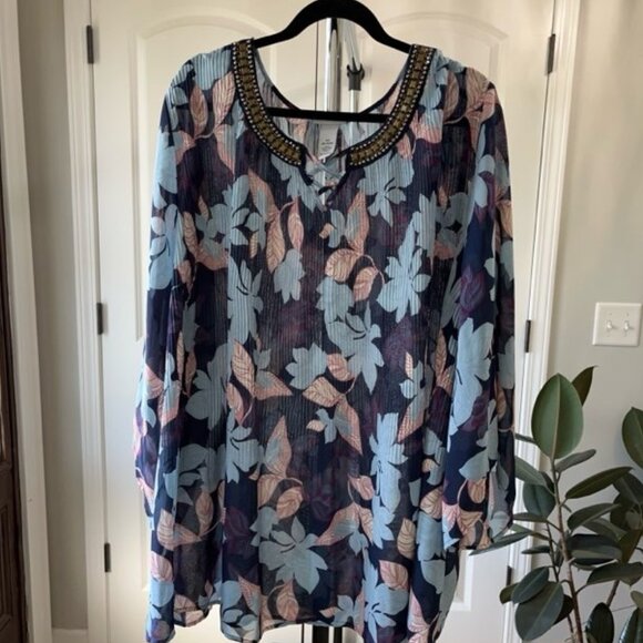 Catherines Shear Top Women”s 4X Embellished Plus Size - Picture 2 of 8